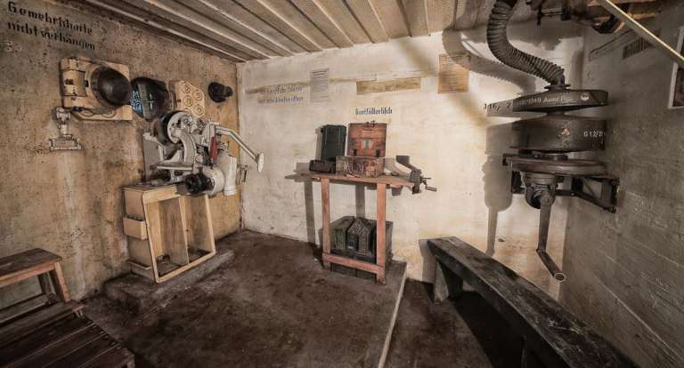 Westwall - Regelbau 108b - MG-Schartenstand