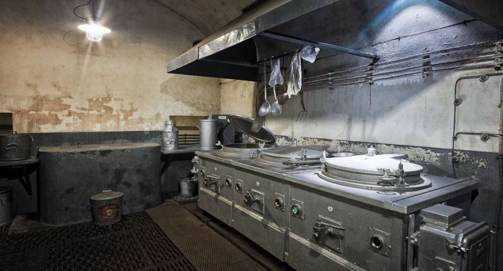 Maginot-Linie: Gros Ouvrage Simserhof - Artilleriewerk Simserhof 