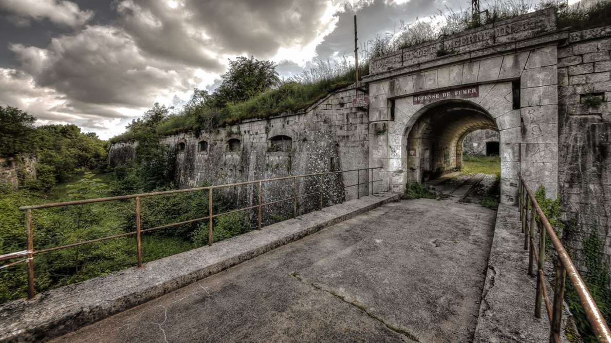 www.festungen.info - Festungen des 19. und 20. Jahrhunderts in Deutschland, Frankreich und dem restlichen Europa