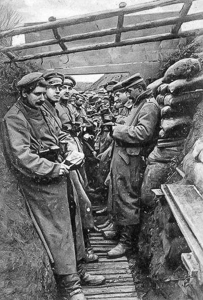 Quelle: Historische Postkarte von den Schlachtfeldern des Ersten Weltkriegs