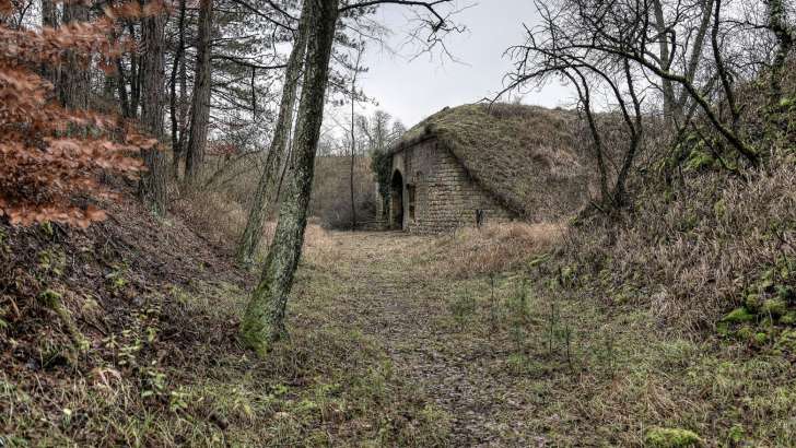Festung Friedrich-Karl: Material + Munition